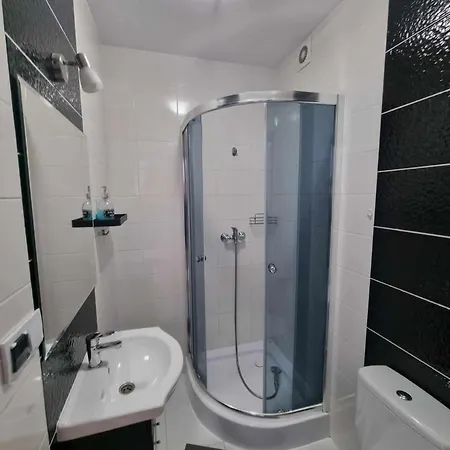 Gazda Πανσιόν